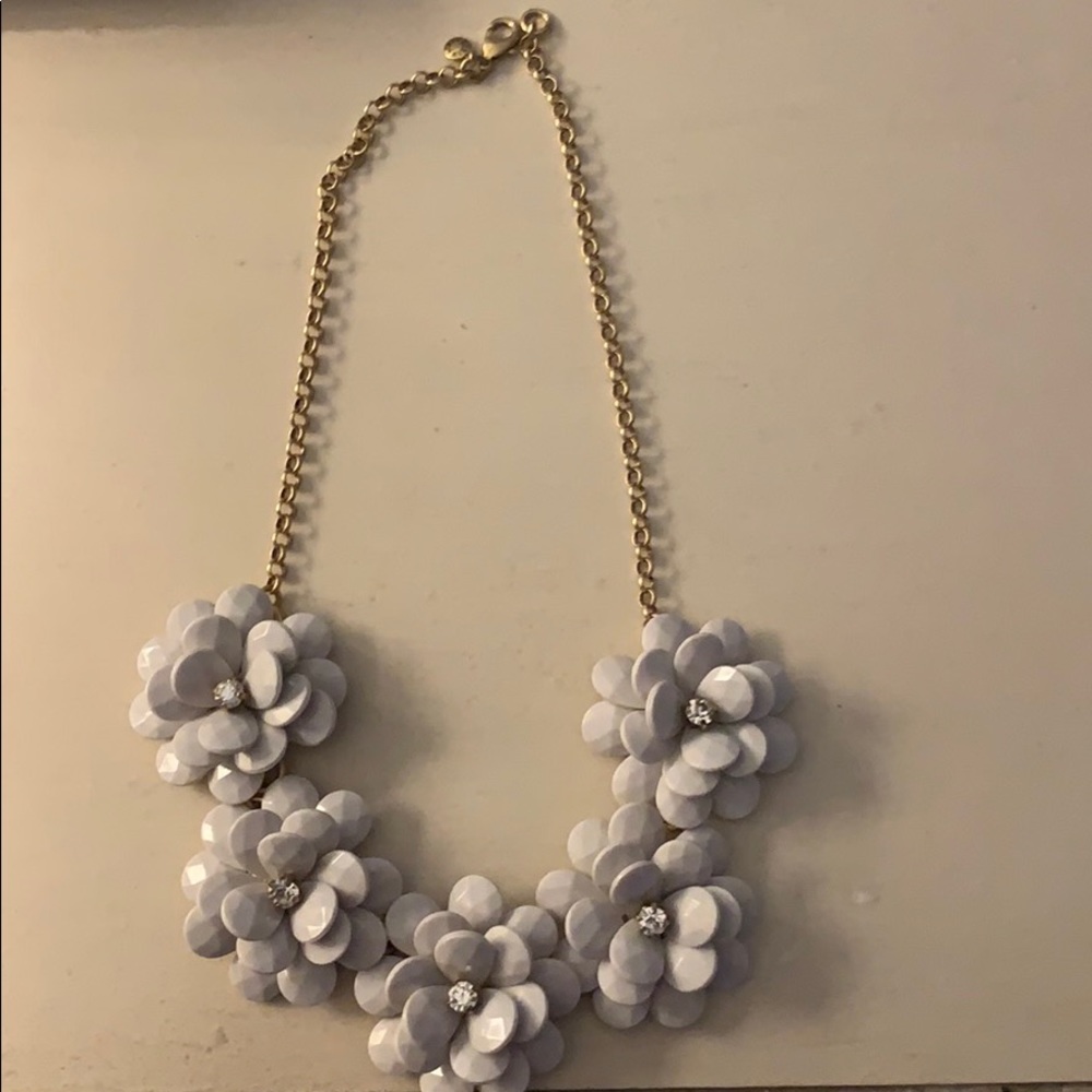 White flower JCrew necklace!